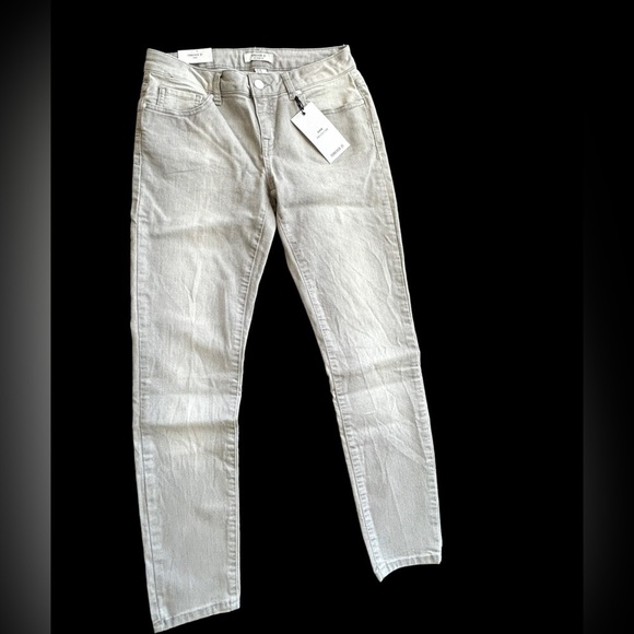𝅺Forever 21 Low Rise Ankle Women’s Jeans • NWT • Size: 28​ - Picture 3 of 12